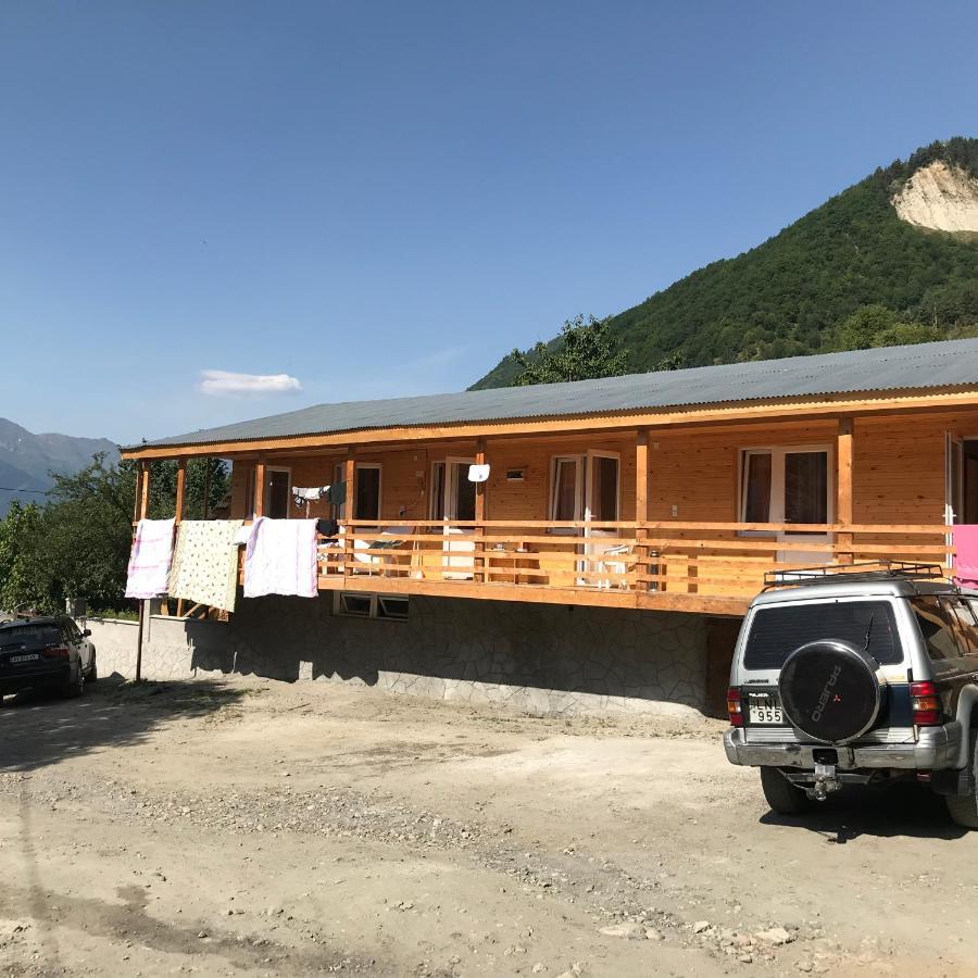 Girgola Bed & Breakfast Mestia Exterior foto