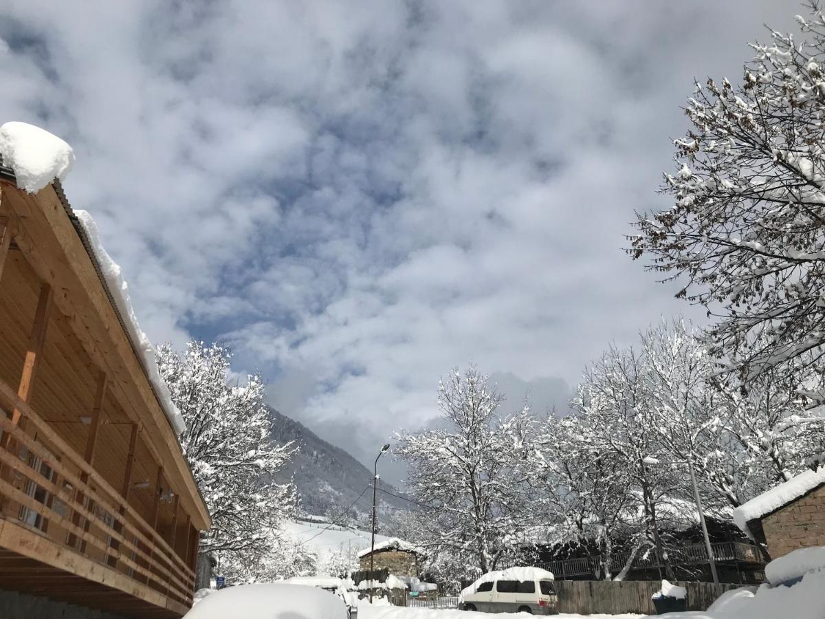 Girgola Bed & Breakfast Mestia Exterior foto