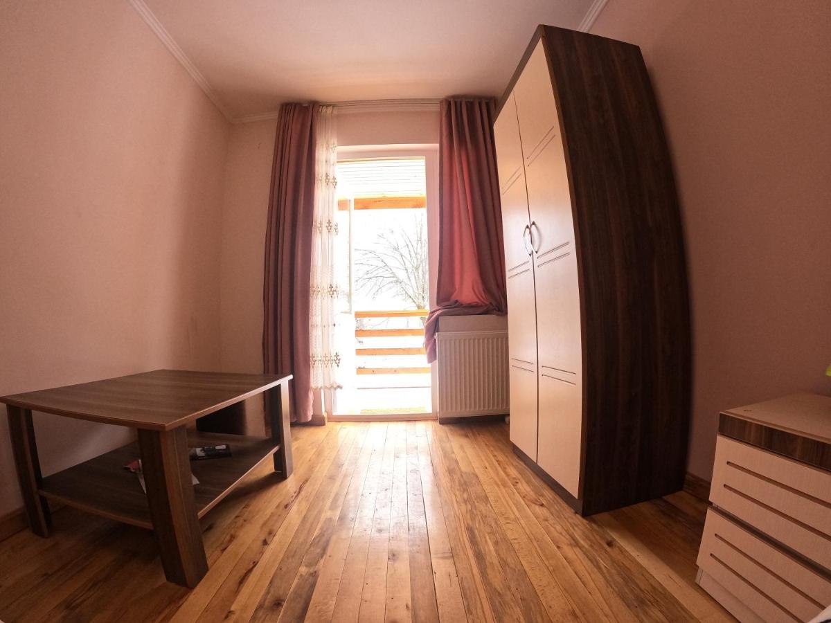 Girgola Bed & Breakfast Mestia Exterior foto