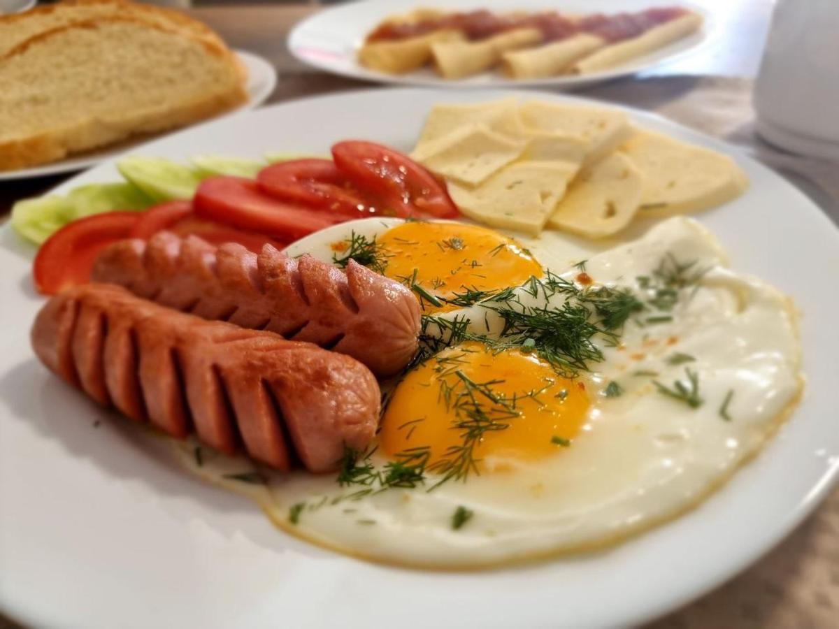 Girgola Bed & Breakfast Mestia Exterior foto