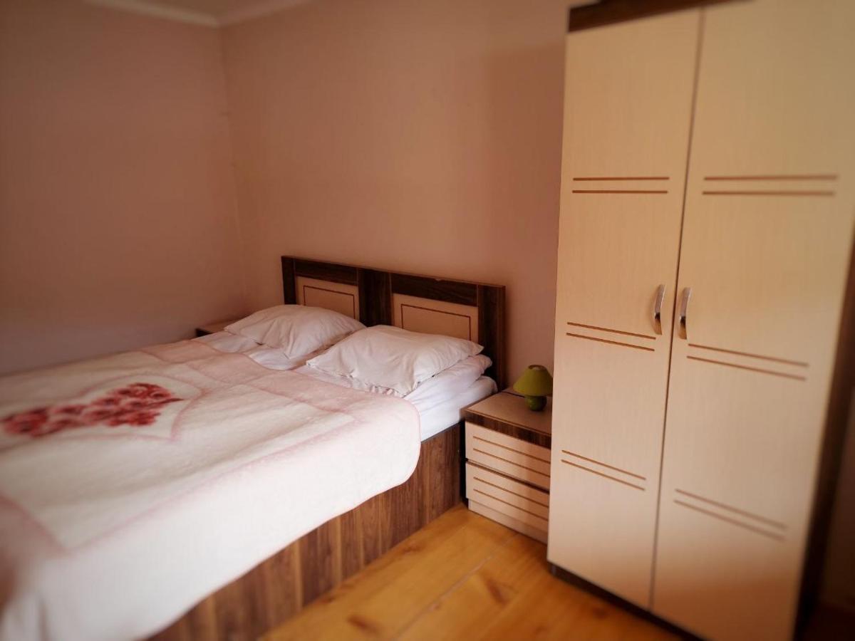 Girgola Bed & Breakfast Mestia Exterior foto