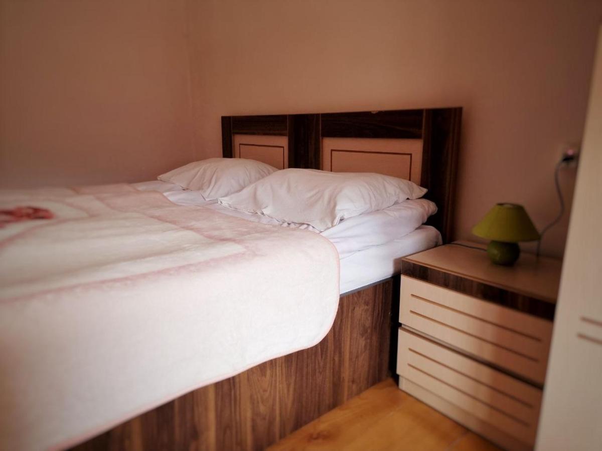 Girgola Bed & Breakfast Mestia Exterior foto