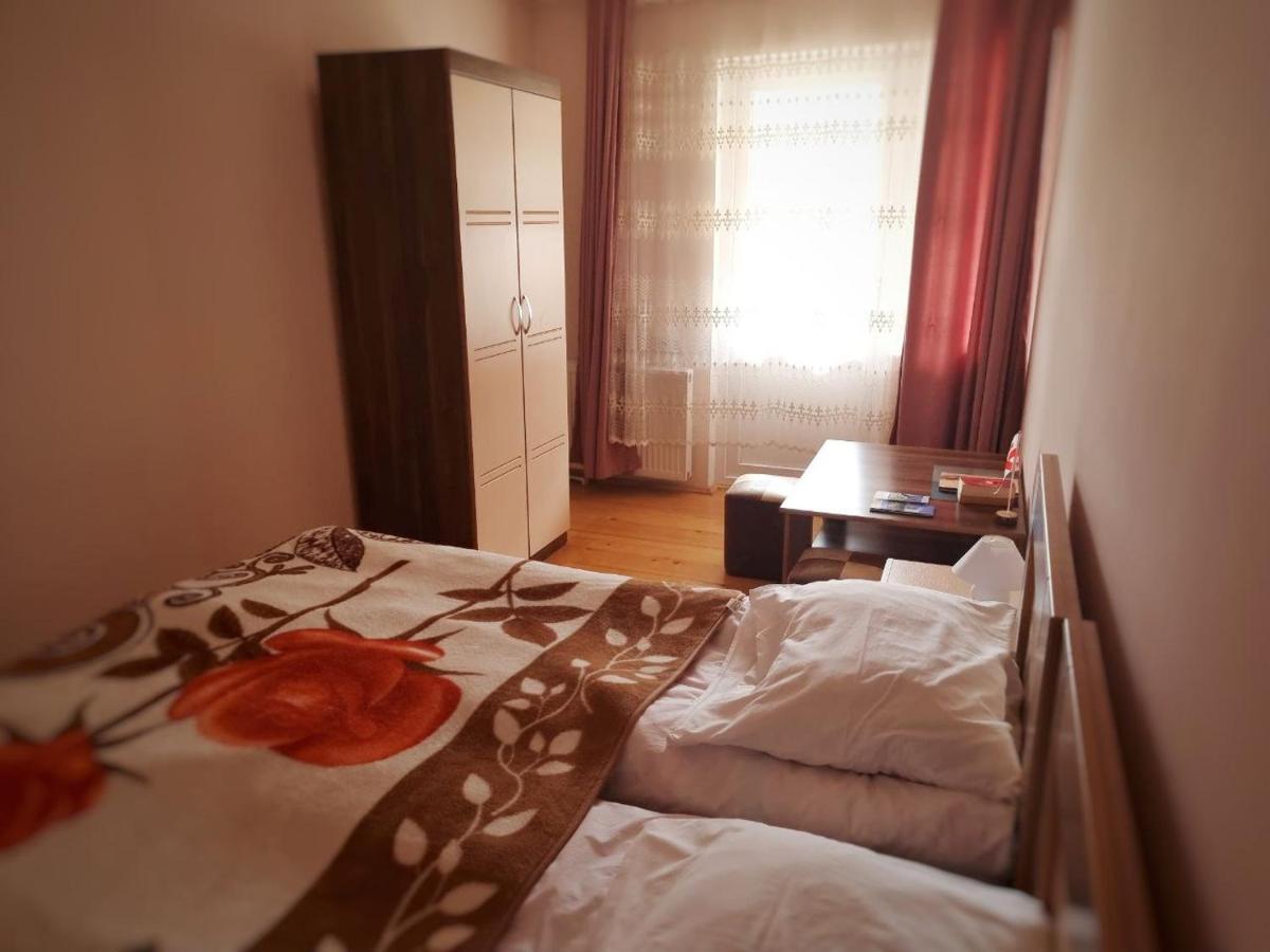 Girgola Bed & Breakfast Mestia Exterior foto