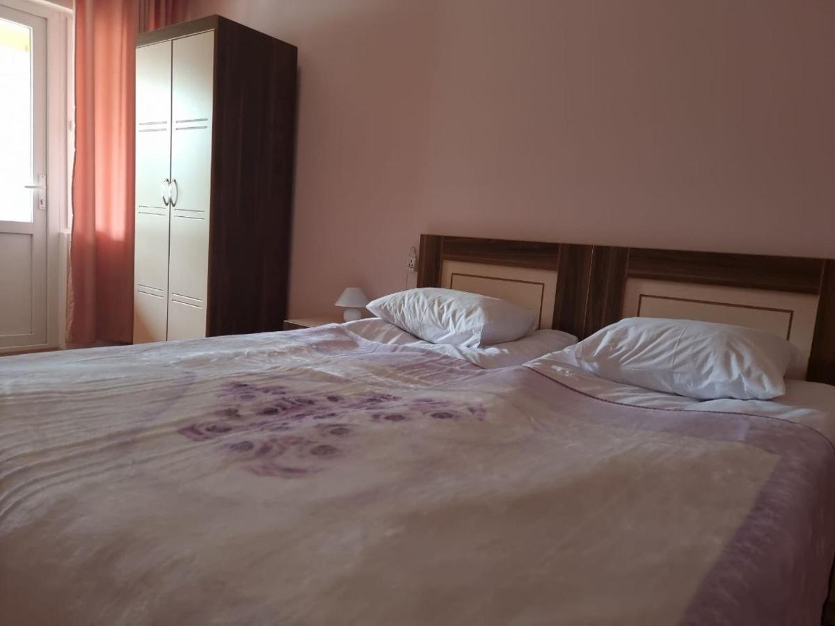 Girgola Bed & Breakfast Mestia Exterior foto