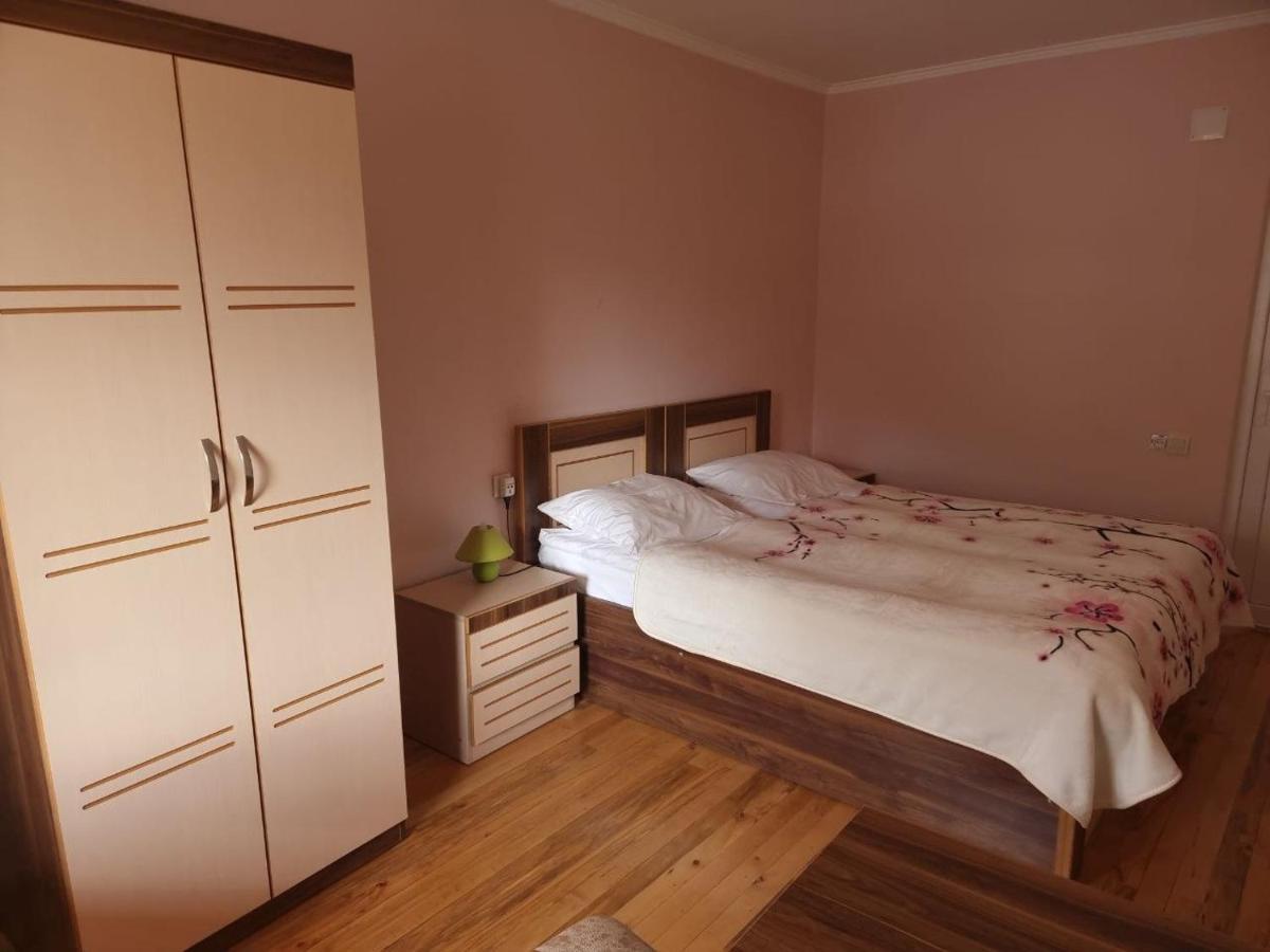 Girgola Bed & Breakfast Mestia Exterior foto